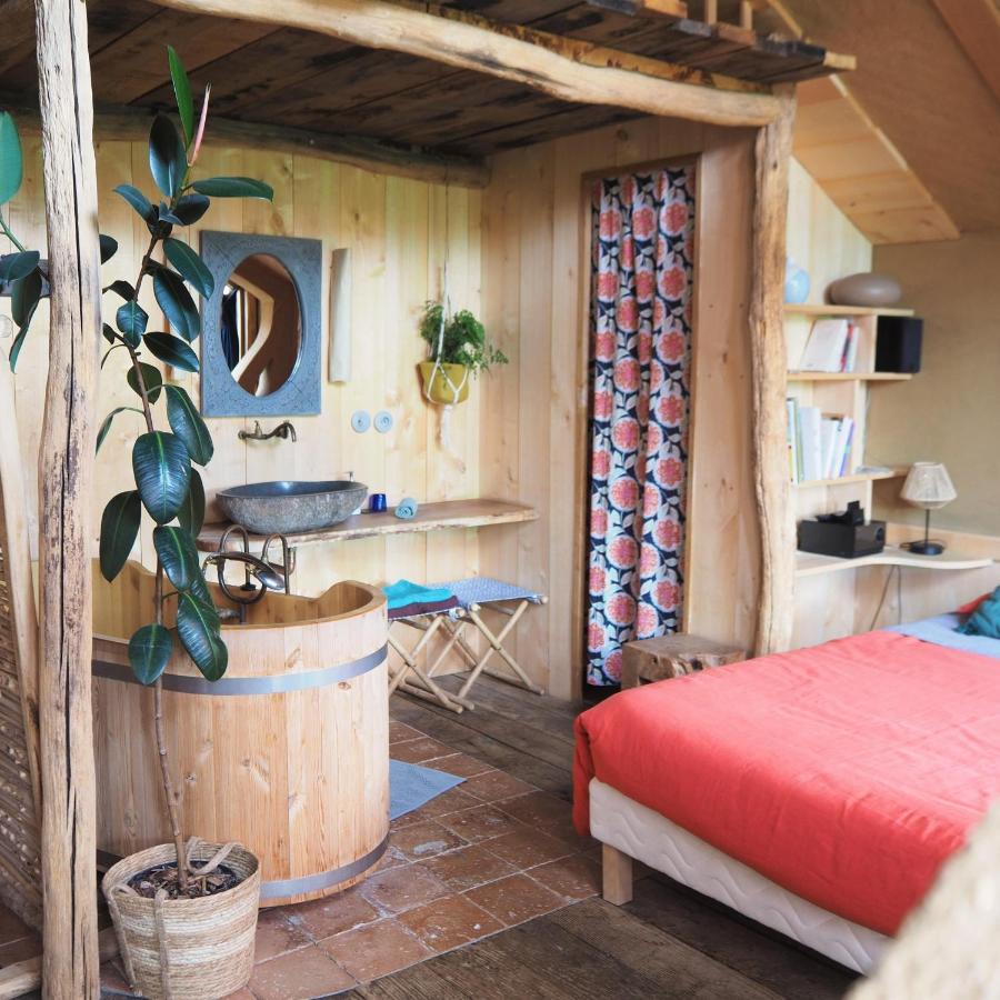Ecolodge La Belle Verte Saint-Mʼhervé Екстериор снимка